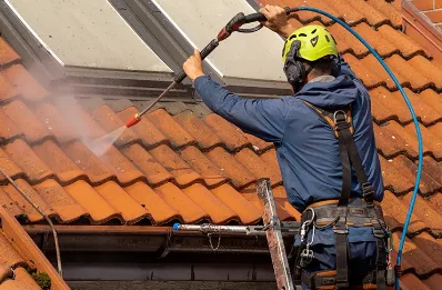 Démoussage et hydrofuge de toiture à Wignicourt